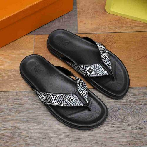 Picture of LV Slippers _SKU505962851251938